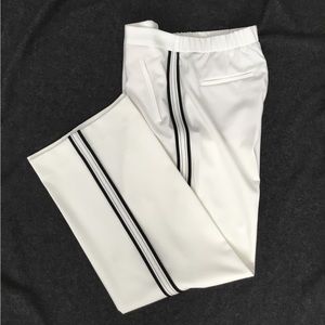 RW&Co Mid-rise White/ Black Side Stripe Pant, Size 10.